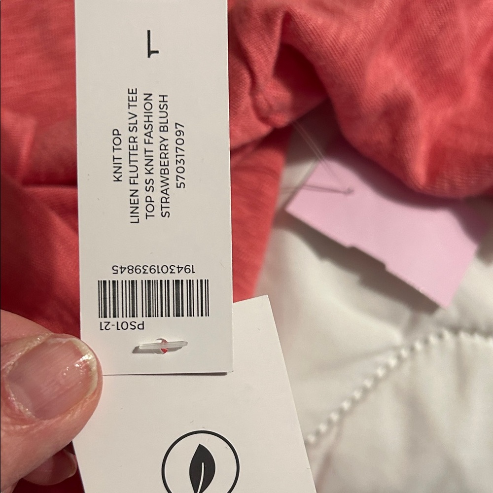 Chico's Strawberry Blush Short Sleeve top. Size one(medium)100% linen. NWT - Picture 10 of 10